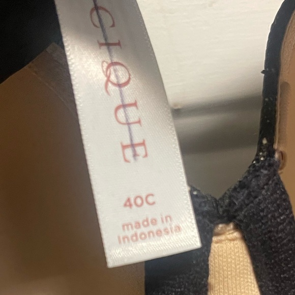 NWT NWOT 2 Cacique Bras size 40C - Picture 7 of 7